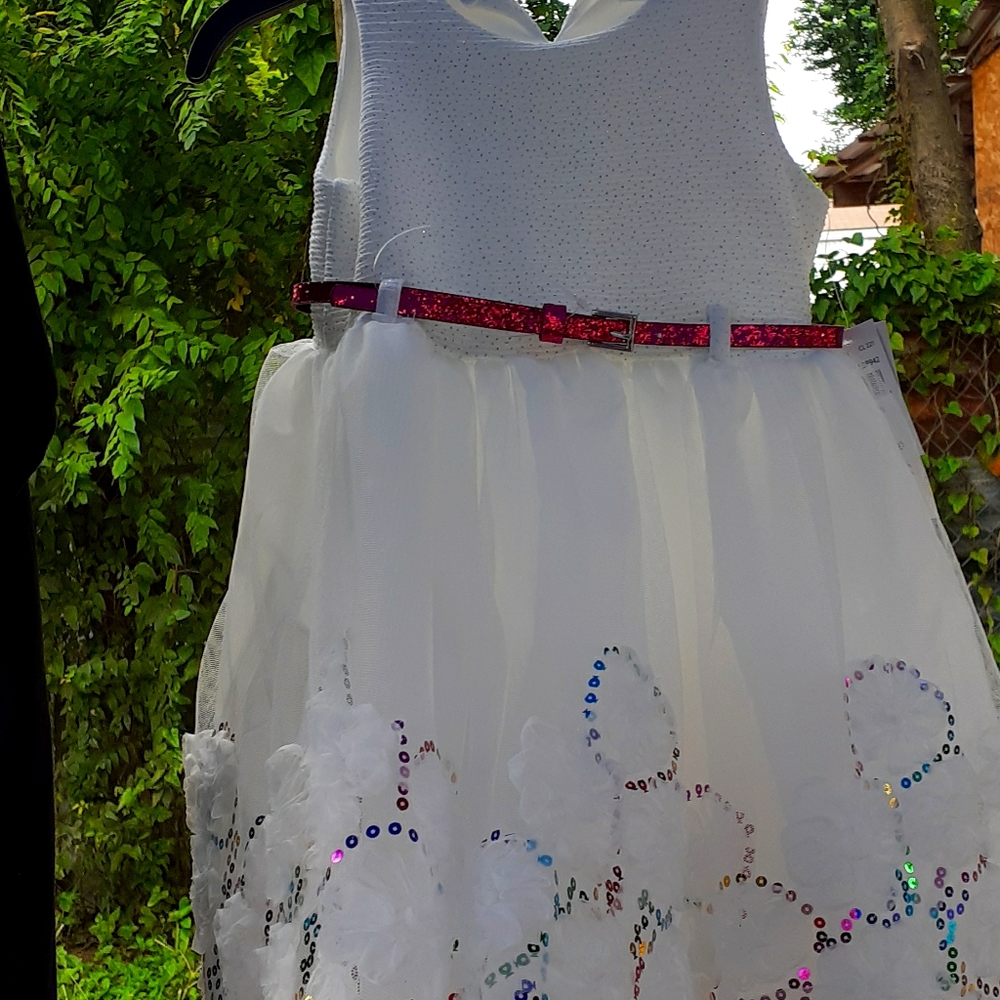 Girls dress